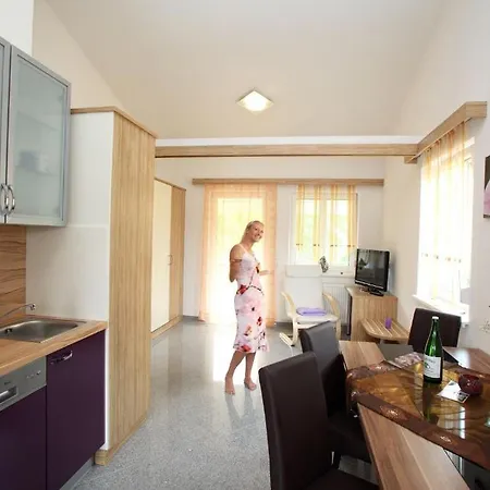Apartmenthaus Franz Kleindienst Deutschlandsberg Pokoj fotografie